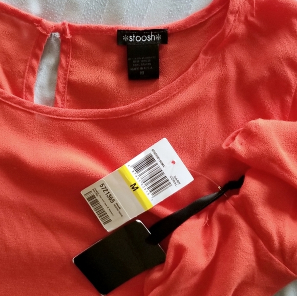Stoosh M flutter sleeve flowy crop top - Picture 9 of 9